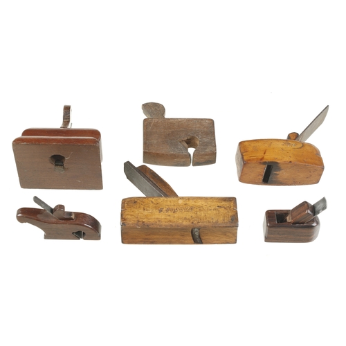 708 - A pretty miniature mahogany router and 5 other miniature planes G+