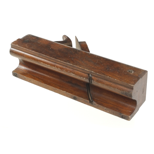 805 - An unusual handled moulding plane 14