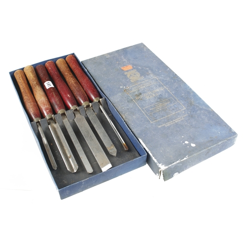 141 - A set of 6 RECORD turning tools in orig box G+