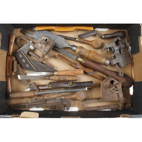 158 - A box of tools G+