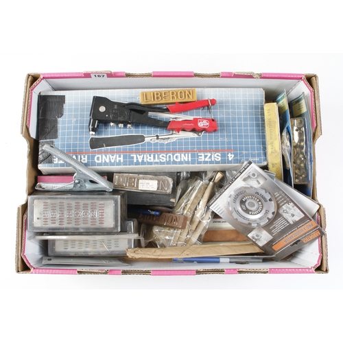 167 - Quantity of pop rivet guns and modern sharpening sets G