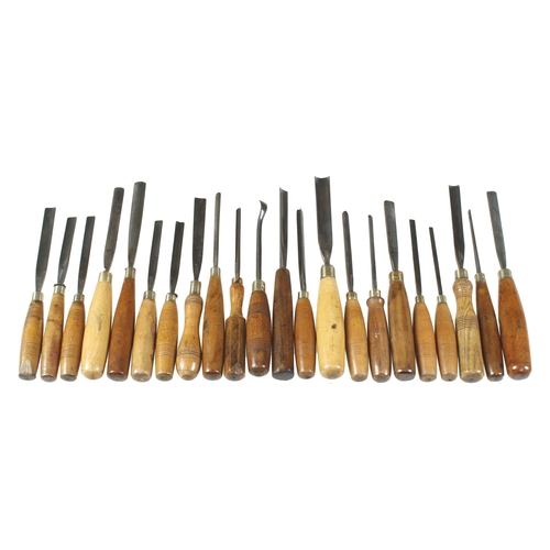 62 - 22 carving tools G+