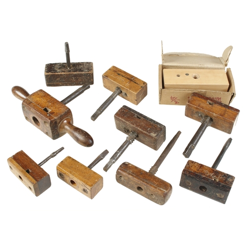 395 - 10 wooden screwboxes with taps G+