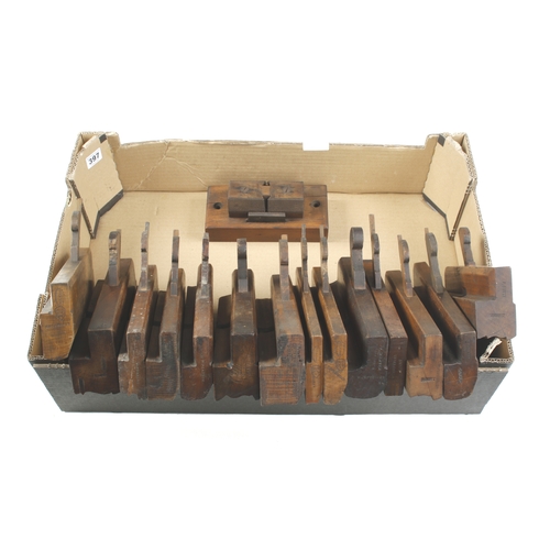 397 - 14 moulding planes, sash fillister, plough and another unusual tool G+