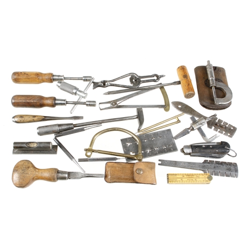 402 - Quantity of small tools G+