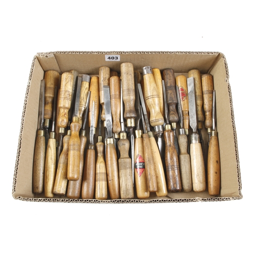 403 - 34 chisels and gouges G+