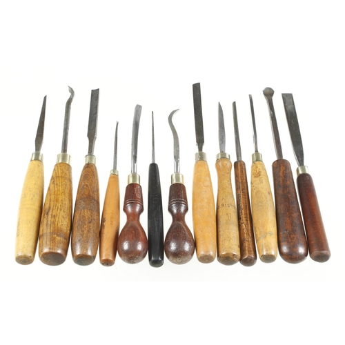 307 - 25 carving tools G+