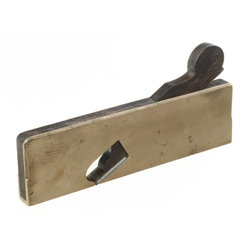 378 - A brass rebate plane 7 1/2