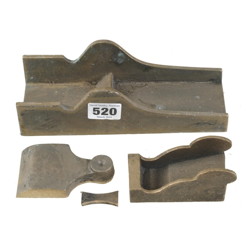 520 - Brass castings for a smoother and chariot plane with lever G