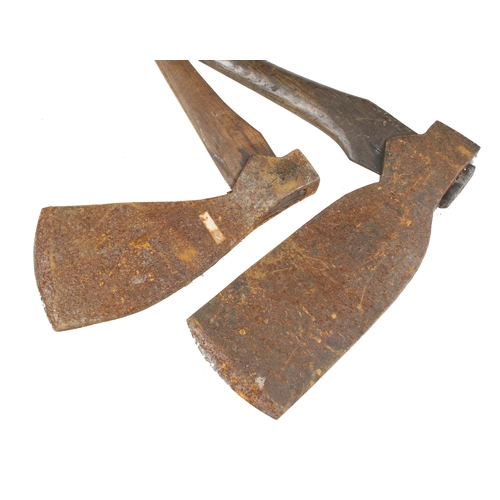 541 - A shipwrights blocking axe and another, some light rust G