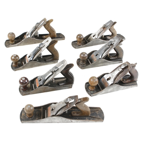 589 - Seven STANLEY bench planes Nos 4, 4 1/2, 5 and 5 1/2 G