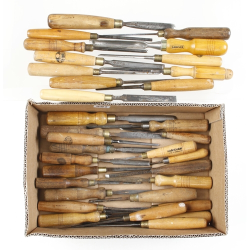 591 - 33 chisels and gouges G+