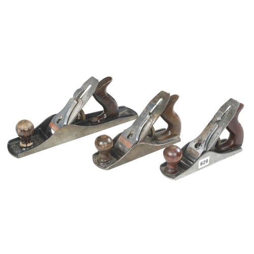 629 - STANLEY Nos 3 (replaced handle) 4 and 5 bench planes G