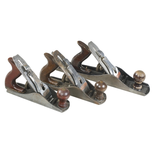 629 - STANLEY Nos 3 (replaced handle) 4 and 5 bench planes G