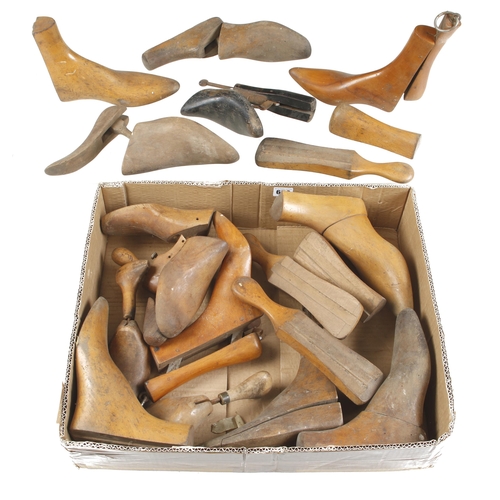 670 - 14 wooden shoe lasts etc G