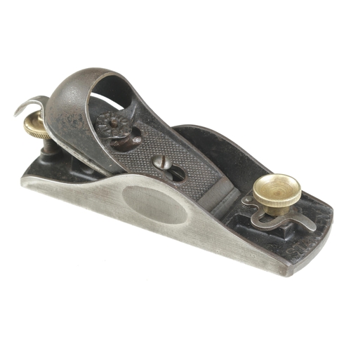 719 - A STANLEY No 16 block plane G+