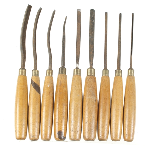 100 - Nine carving tools, light rust G