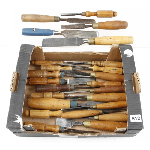 612 - 24 chisels and gouges G+