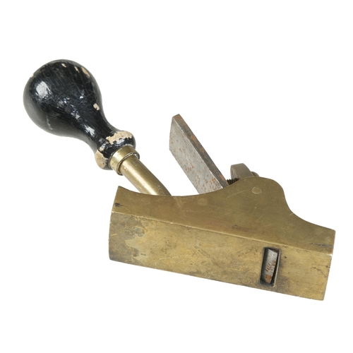 616 - A small handled brass block plane G+