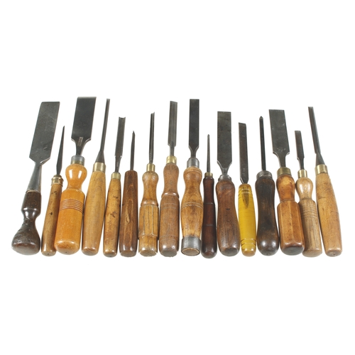 624 - 16 chisels etc G