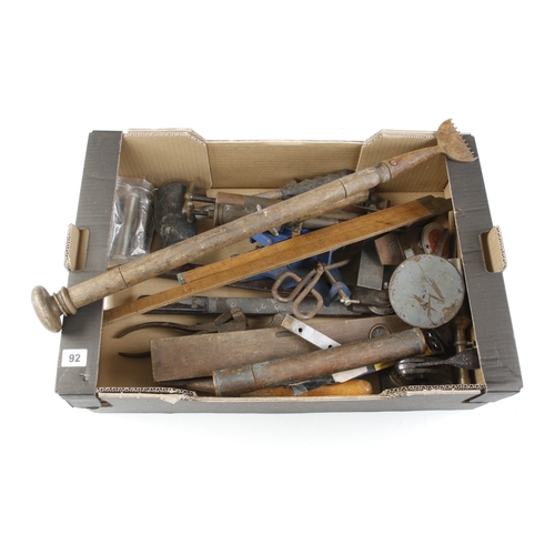 92 - A box of tools G