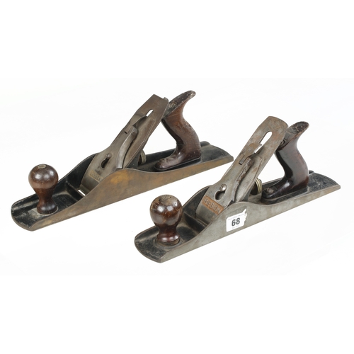 68 - Two fore planes by SARGENT and UNION (incorrect lever cap) G+