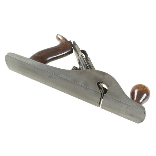 666 - A STANLEY No 10 rebate plane G+