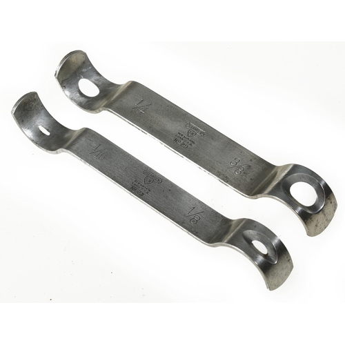 671 - A pair of STANLEY No 28 and 29 cornering tools F