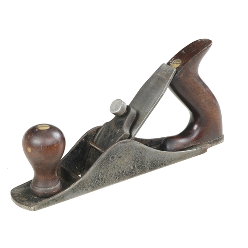 673 - A STANLEY No 40 scrub plane with SW iron G+