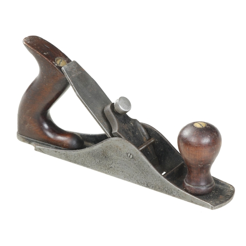 673 - A STANLEY No 40 scrub plane with SW iron G+