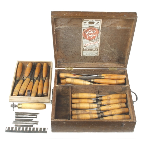 711 - An unusually large kit of 40 boxwood handled ADDIS carving tools in the oak box in which they were o... 