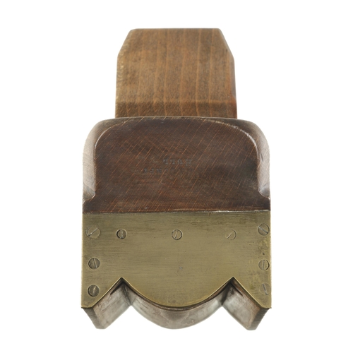 728 - An unusual brass faced moulding plane by KING & COMPY Hull 6