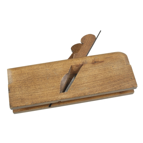 742 - A twin iron sash moulding plane by A.WALLACE Dundee G++