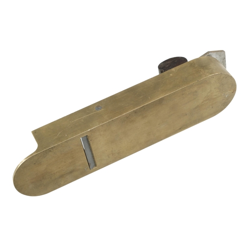 868 - A nice quality, heavy, low angle brass mitre plane 9