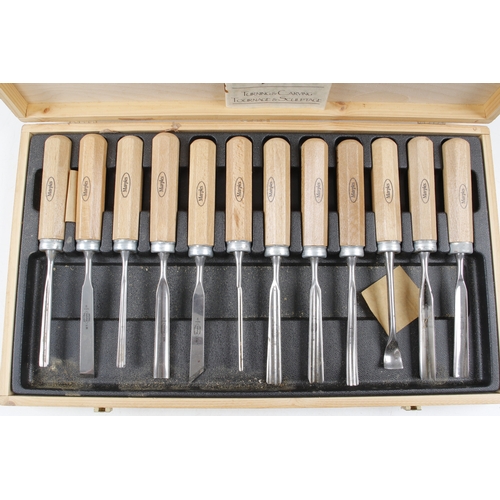 149 - A recent set of 12 MARPLES carving tools in orig wood case G+