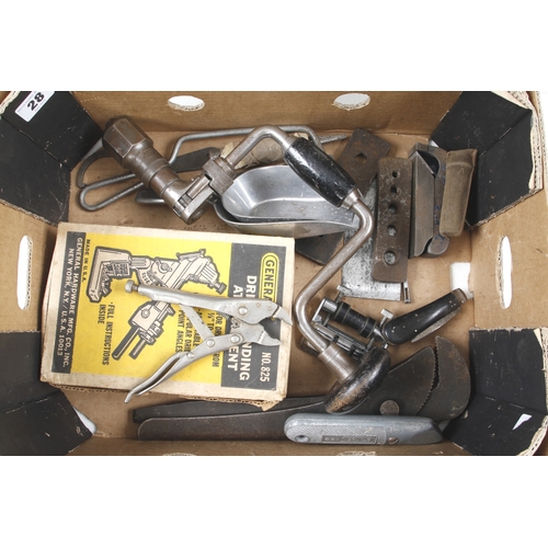 28 - A box of tools G