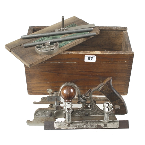 87 - An early STANLEY No 45 plow and beading plane in orig box with 19 cutters G