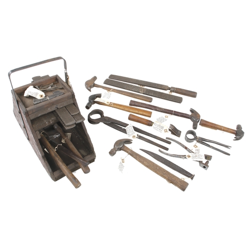 302 - A farrier's carrying case with 3 layers for nails, rasps and hammers incl 8 hammers, 6 rasps, pincer... 