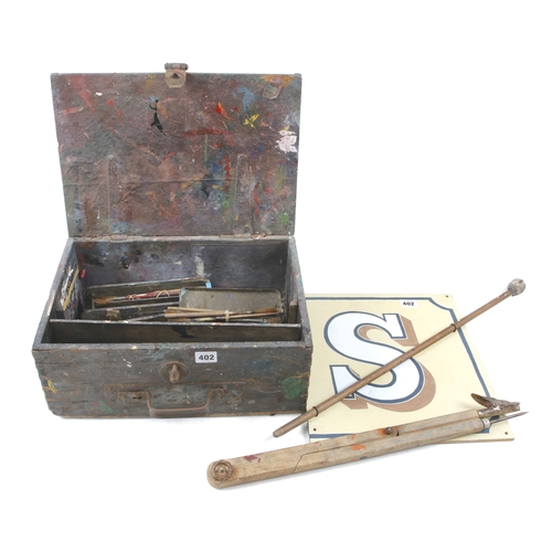 402 - A small chest of sign writer's brushes, palette, mahlstick etc G