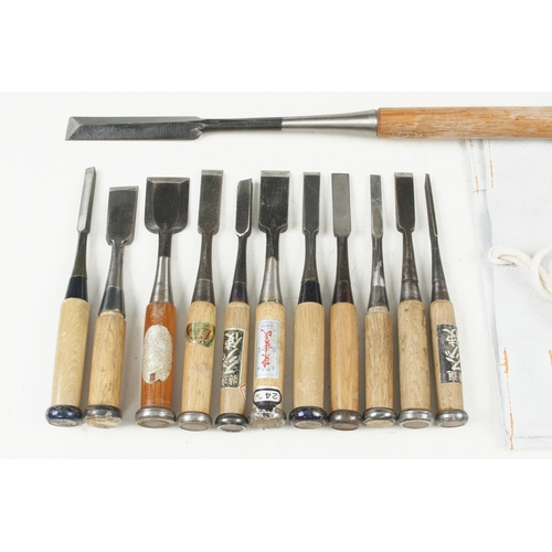 17 - A long handled Japanese chisel and 11 short ones G+