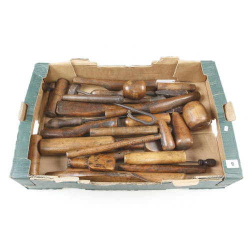 9 - 25 plumber's tools in boxwood or lignum G+