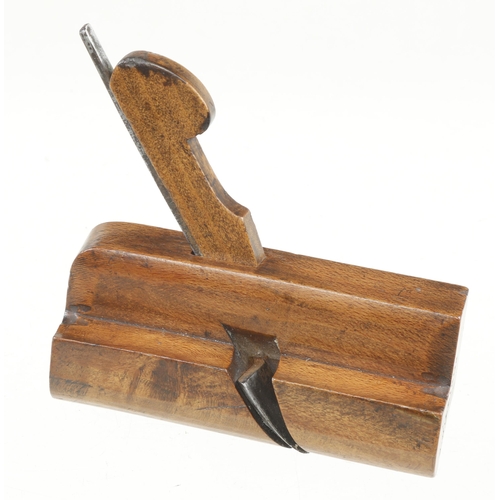 949 - An unusual miniature beech side hollow plane by HOLTZAFFEL Charing X 4