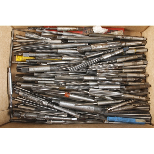 679 - 120 engineer's tapered and straight reamers  G+