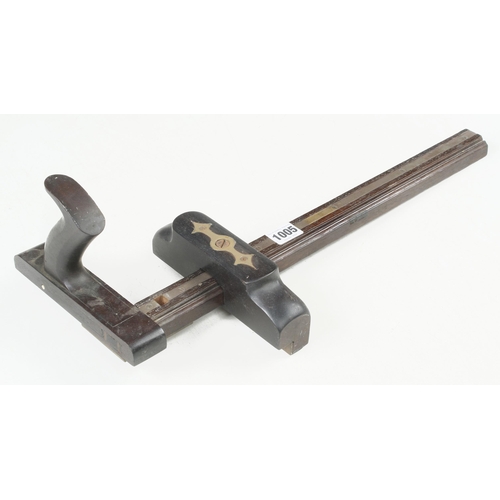 1005 - An attractive rosewood and brass panel gauge, lack iron and wedge G+