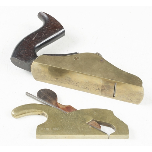 1054 - An unusual tailed brass rebate plane with 7