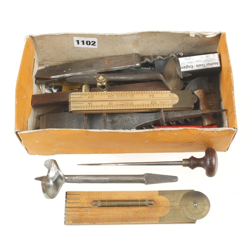 1102 - A box of small tools G