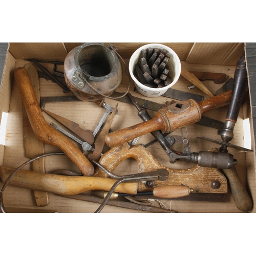 1126 - A box of tools G