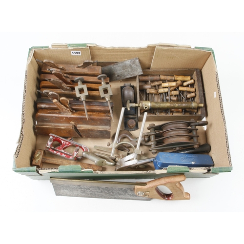 1192 - A box of tools G