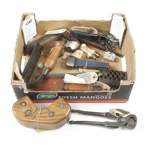 1197 - A box of small tools G