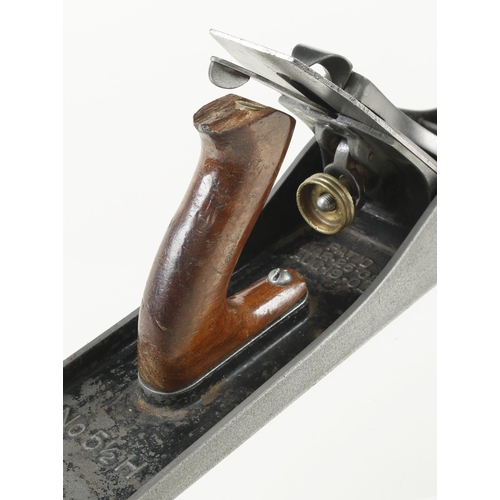 1207 - A STANLEY No 5 1/2H heavy model jack plane, lacks tip off handle G